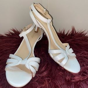 Size 7 Nine West white heels